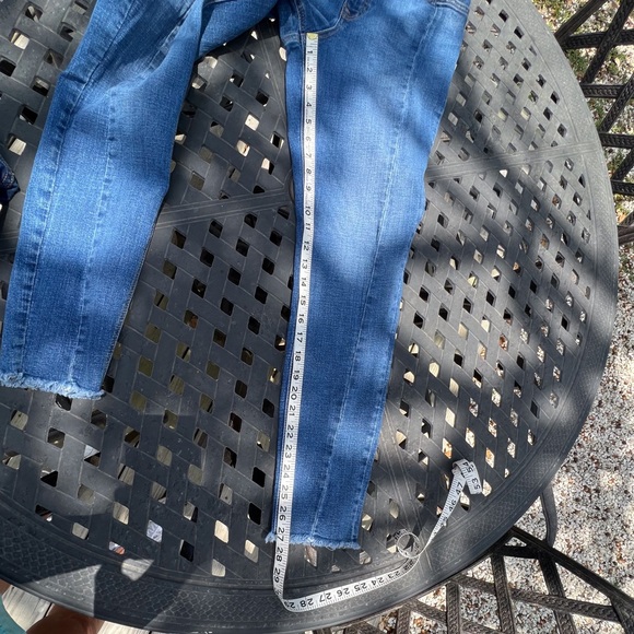 SALE! Old Navy Rock Star jeans - Picture 11 of 13